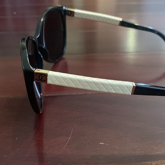 Chanel Black Sunglsses - Picture 7 of 10